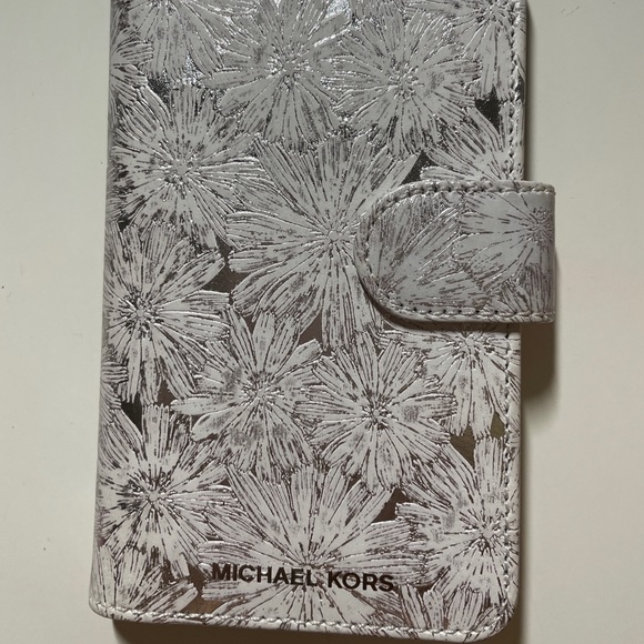 Michael Kors iPhone Case - Picture 3 of 4